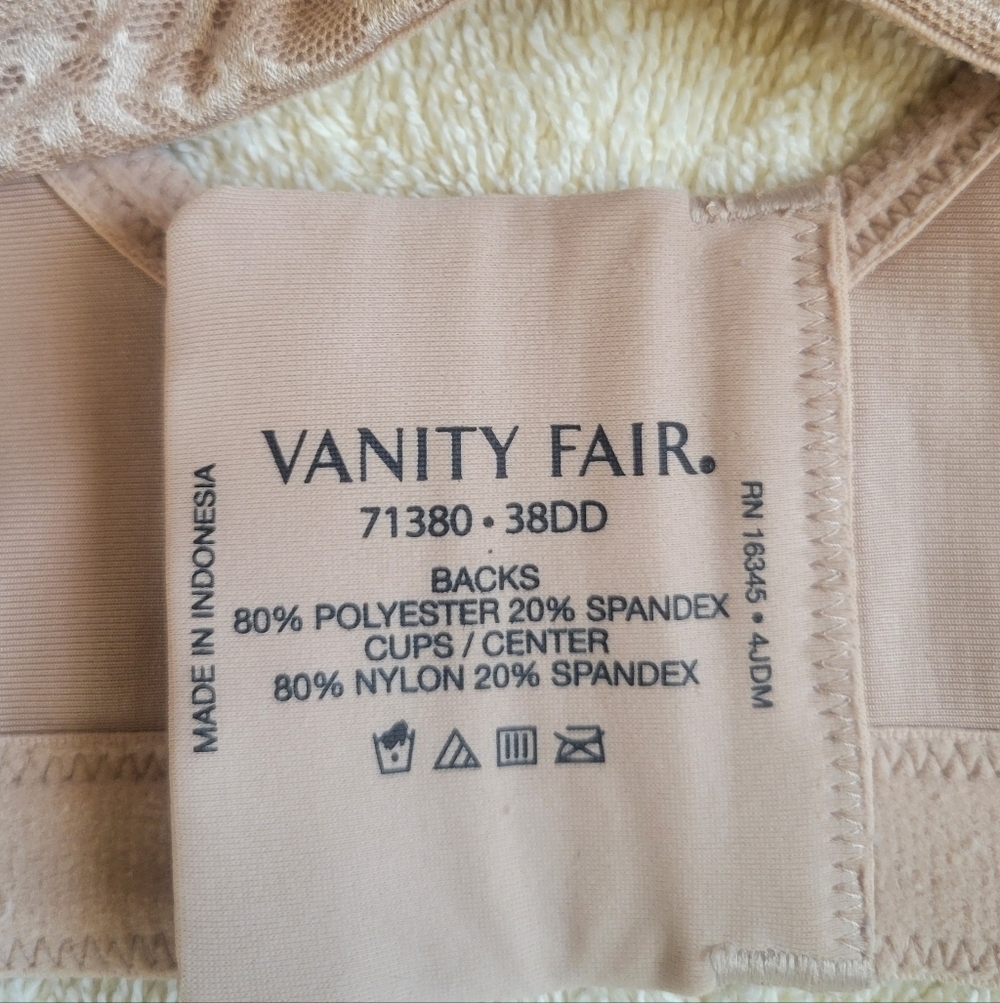 Vanity Fair Lace-Detail Wireless Bra in Nude - Picture 7 of 7